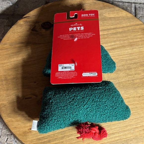 Hallmark Holiday Dog Toy Set & WOOF Holiday Dog 5 Piece Set Gift - Picture 7 of 8